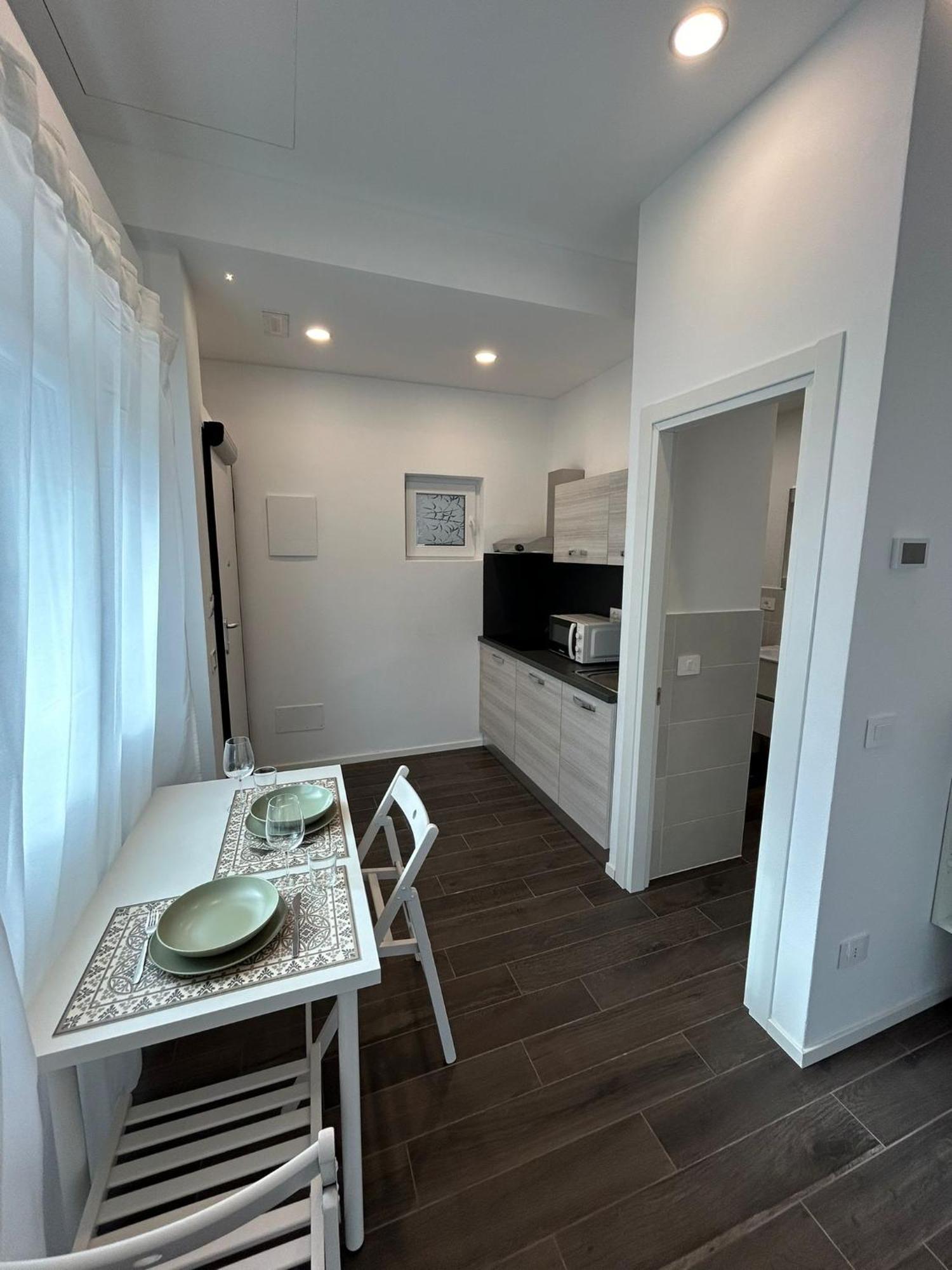 Lake Home Apartments Lipomo Екстериор снимка