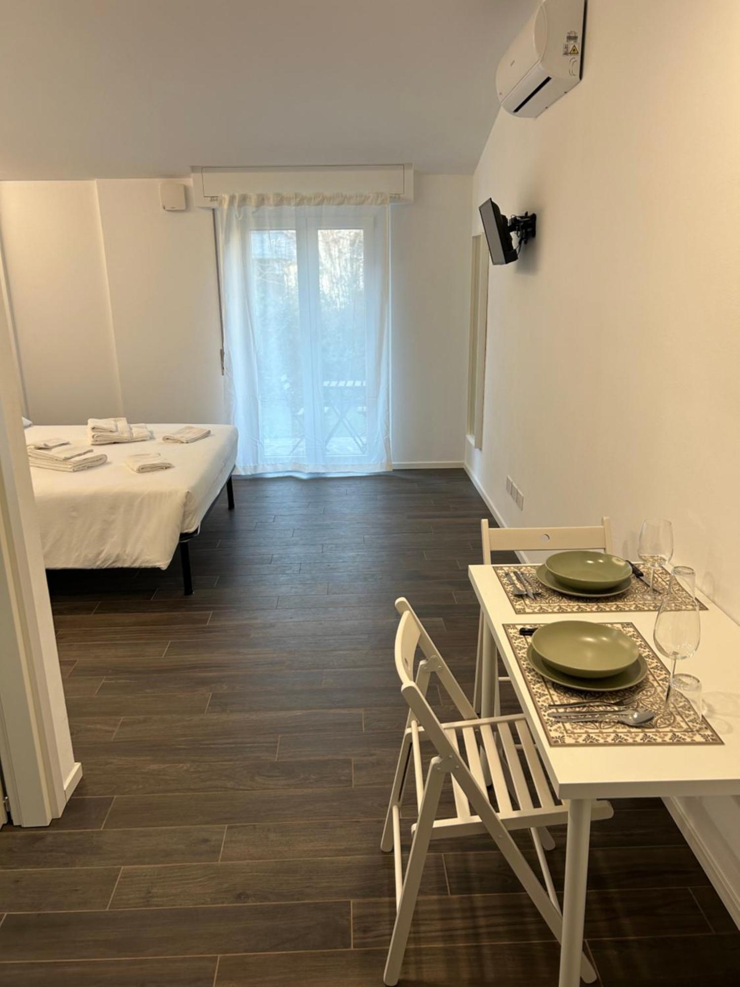 Lake Home Apartments Lipomo Екстериор снимка